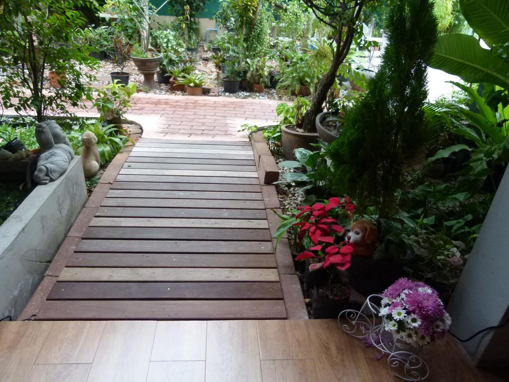 Bed and Breakfast Ban Boonchu Phra Nakhon Si Ayutthaya Zewnętrze zdjęcie
