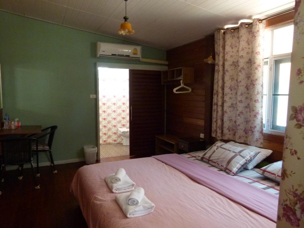 Bed and Breakfast Ban Boonchu Phra Nakhon Si Ayutthaya Zewnętrze zdjęcie